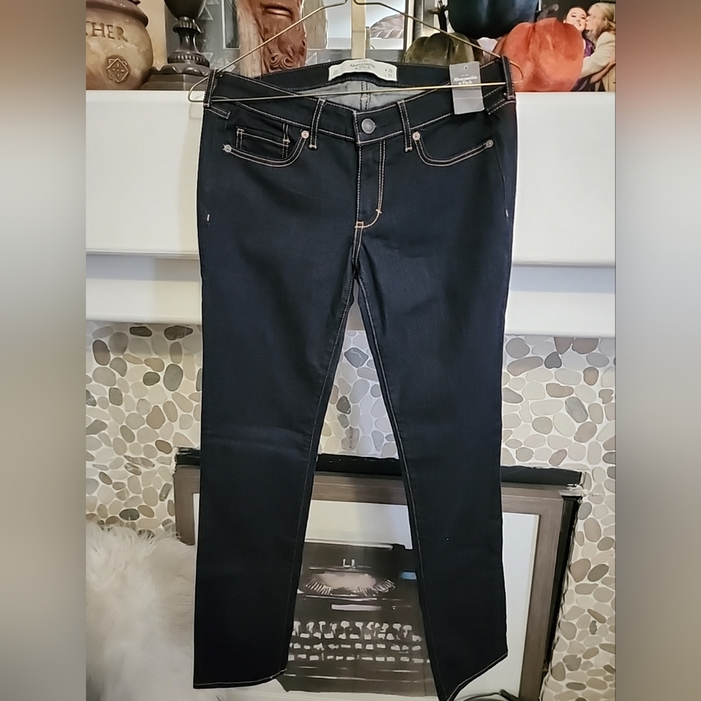 NWT Abercrombie & Fitch Jeans 2 Short Jeans Womens 26/31 Skinny  Dark Blue Wash